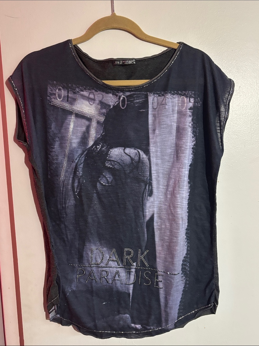 Dark Paradise Women's Graphic Tee - Black
